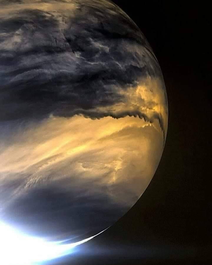 venus in IR.jpg