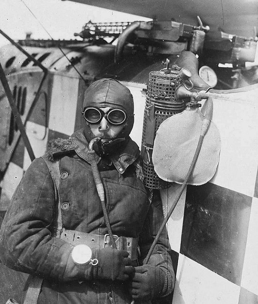 ww1-german-pilot-shows-off-high-altitude-oxygen-equipment-c-v0-93v6qkgn6faa1.jpg